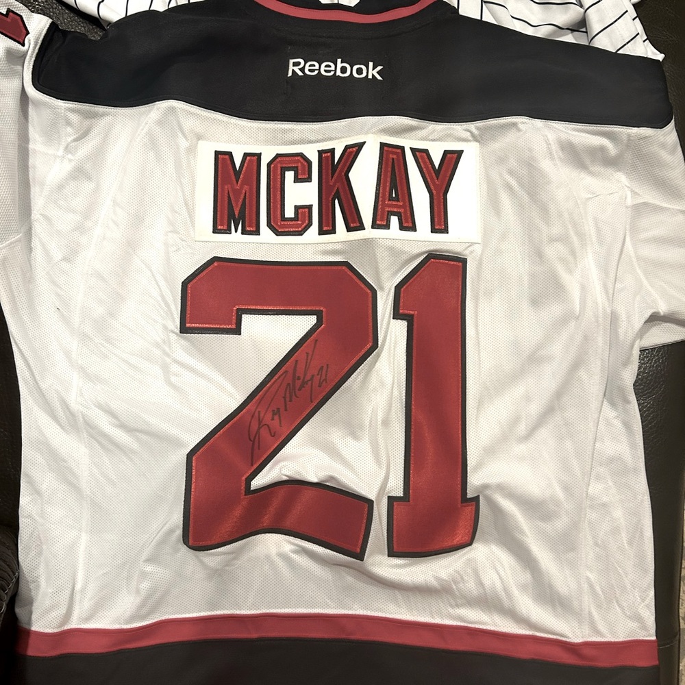 Devils Randy McKay autographed jersey